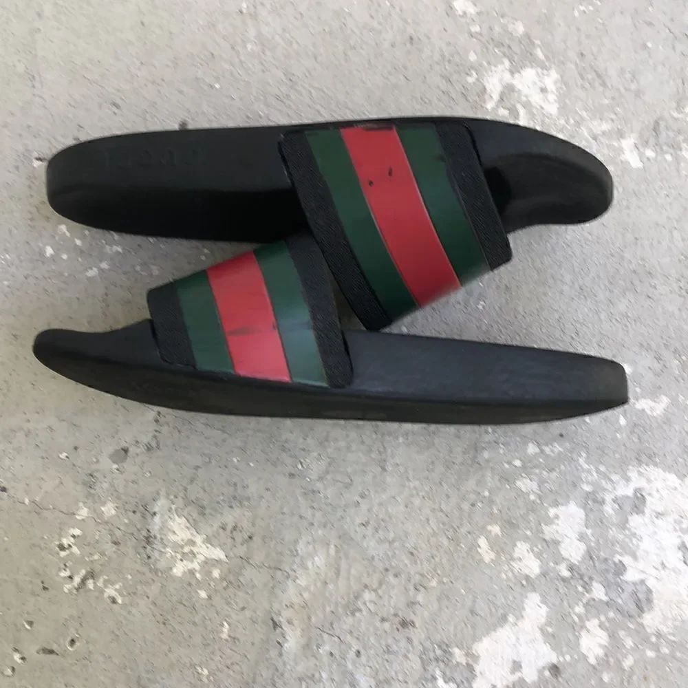 Gucci  Pool  slides - Picture 3 of 9